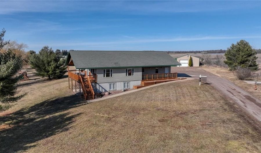 12188 County Hwy AA, Bloomer, WI 54724 - 4 Beds, 3 Bath