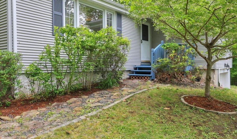 814 Wrights Mill Rd, Coventry, CT 06238 - 3 Beds, 1 Bath
