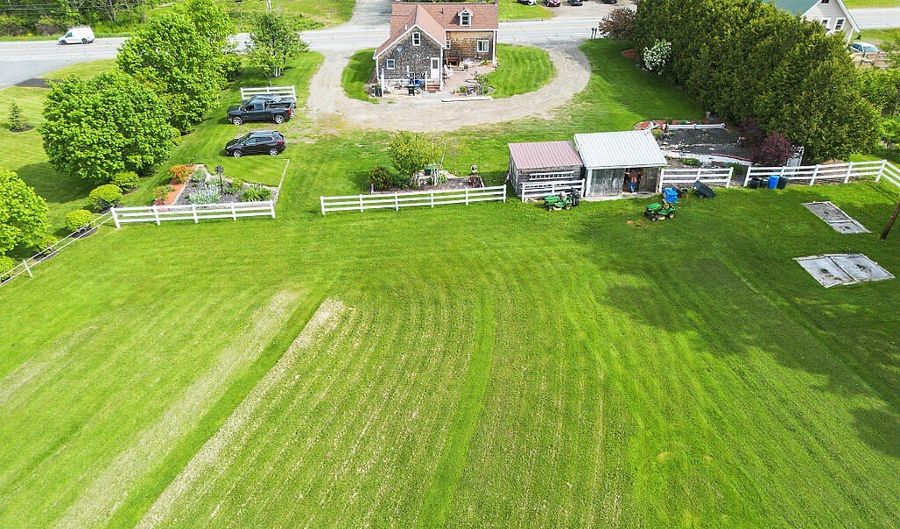 2522 N Belfast Ave, Augusta, ME 04330 - 4 Beds, 1 Bath