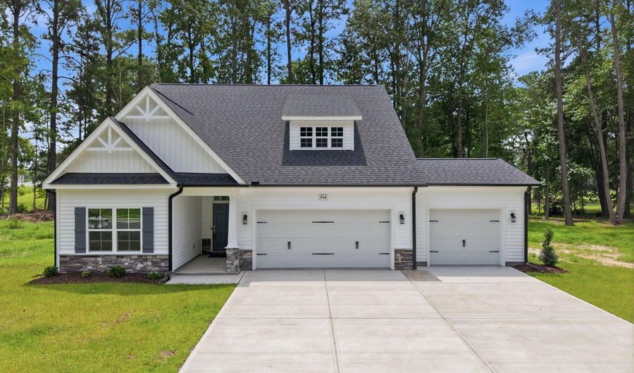 964 Rialto Ln, Ayden, NC 28513 - 4 Beds, 3 Bath