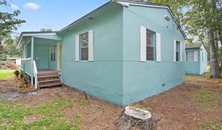 83 LEWIS St, Atlantic Beach, FL 32233 - 2 Beds, 1 Bath