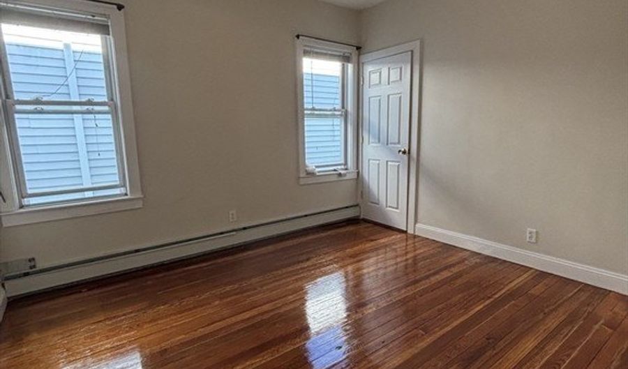 47 Middle St 3, Boston, MA 02127 - 3 Beds, 1 Bath
