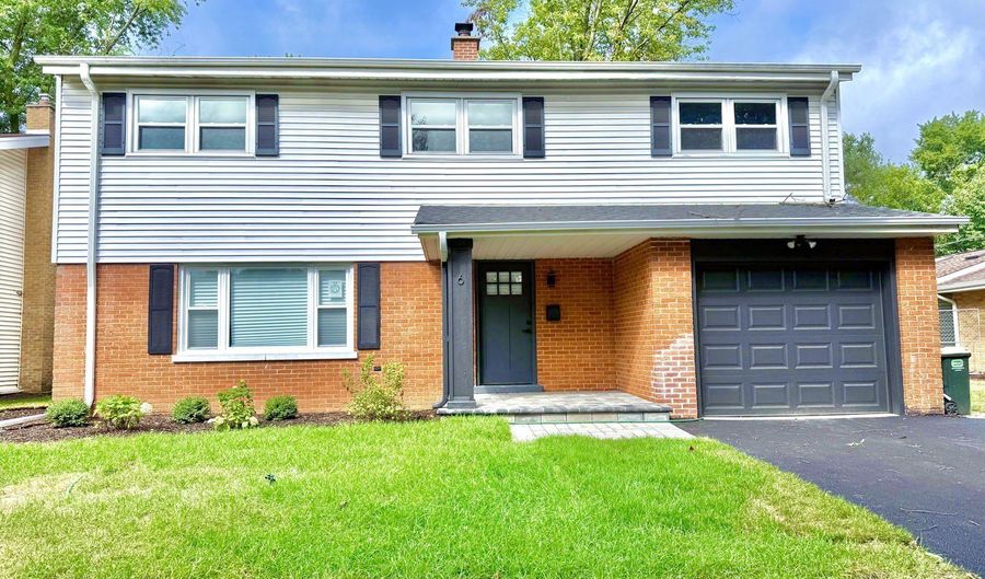 6 S Donald Ave, Arlington Heights, IL 60004 - 4 Beds, 3 Bath