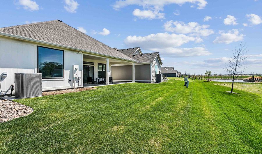 205 S Heritage Way, Andover, KS 67002 - 2 Beds, 2 Bath