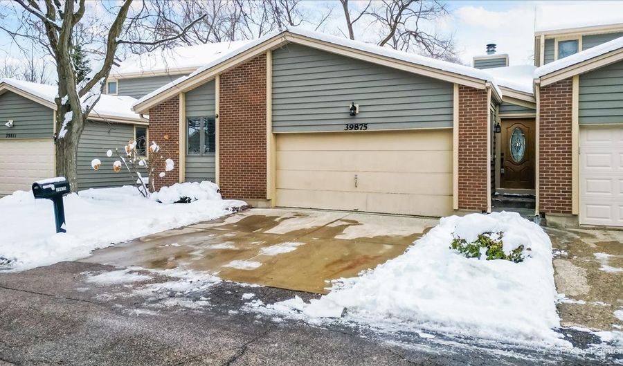 39875 N Golf Ln, Antioch, IL 60002 - 2 Beds, 2 Bath