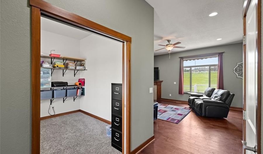 1444 Marina Cove Dr, Polk City, IA 50226 - 5 Beds, 4 Bath
