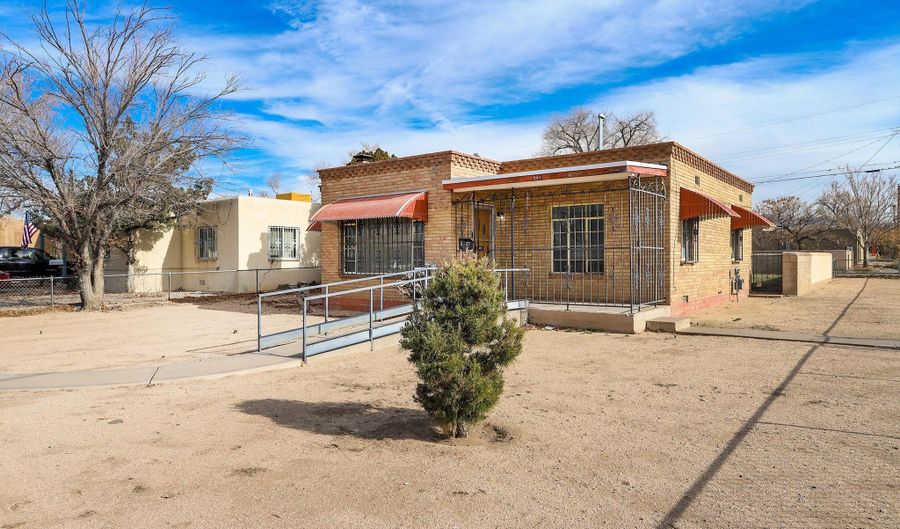 544 Cagua Dr SE, Albuquerque, NM 87108 - 3 Beds, 1 Bath