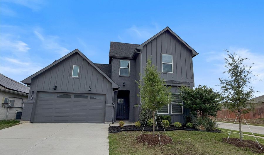 1600 Battery Park Dr, Alvarado, TX 76009 - 4 Beds, 3 Bath