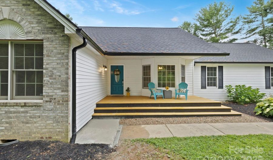 21 Moriah Ln, Asheville, NC 28803 - 4 Beds, 3 Bath