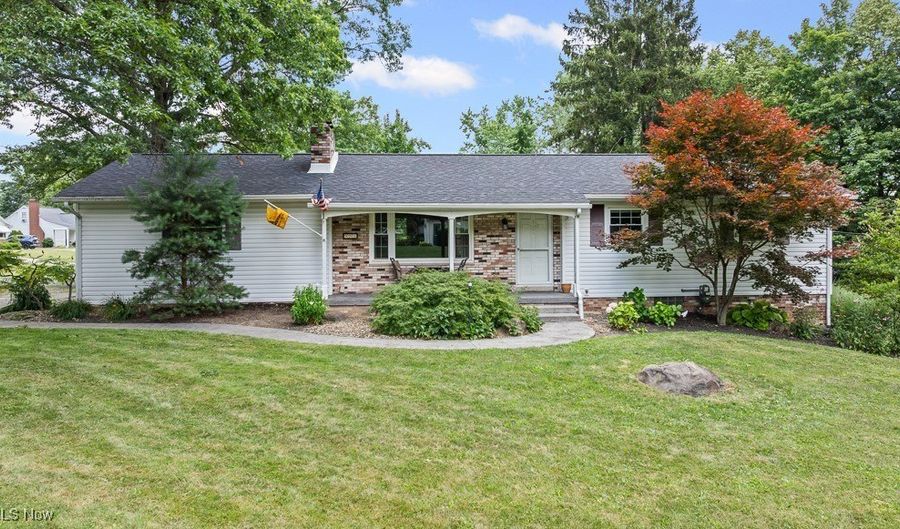 991 W Summit St, Alliance, OH 44601 - 3 Beds, 2 Bath