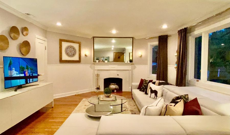 4402 RESERVOIR Rd NW, Washington, DC 20007 - 4 Beds, 4 Bath