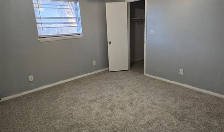 1908 Tyler St, Altus, OK 73521 - 3 Beds, 2 Bath