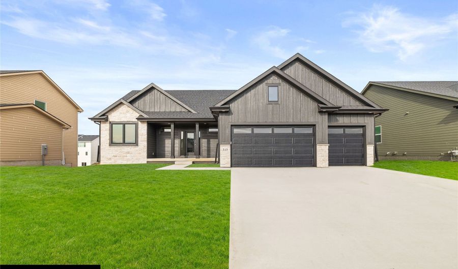2908 NW Fairfield Ct, Ankeny, IA 50023 - 3 Beds, 2 Bath
