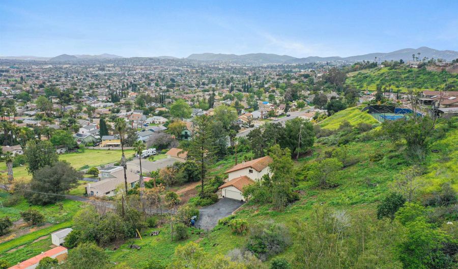 1228 Sheridan Ave, Escondido, CA 92027 - 3 Beds, 3 Bath