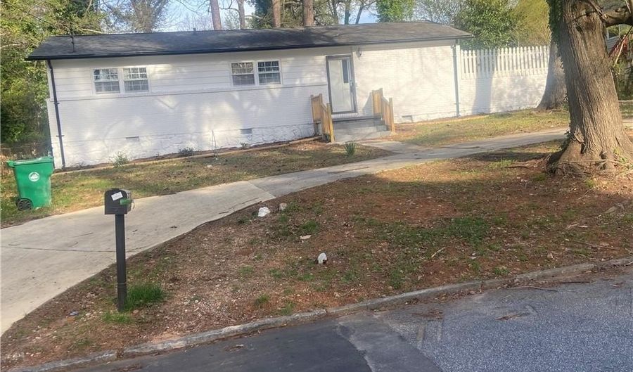 1905 Robinhill Ct, Tucker, GA 30084 - 3 Beds, 2 Bath