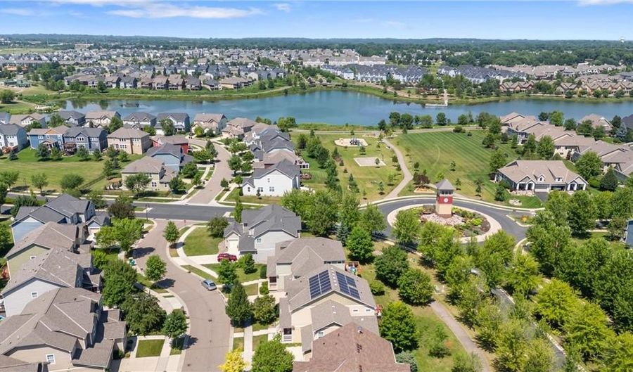 15850 Elmwood Ln, Apple Valley, MN 55124 - 4 Beds, 4 Bath