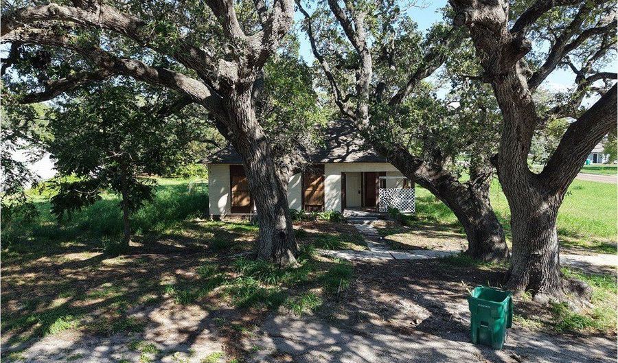 1051 S Whitney St, Aransas Pass, TX 78336 - 3 Beds, 2 Bath