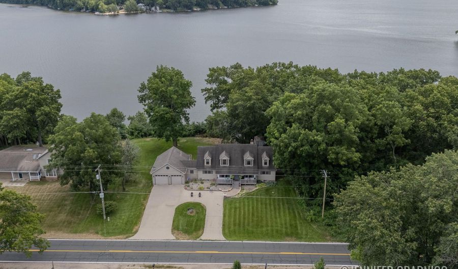 3930 Allegan Dam Rd, Allegan, MI 49010 - 4 Beds, 4 Bath