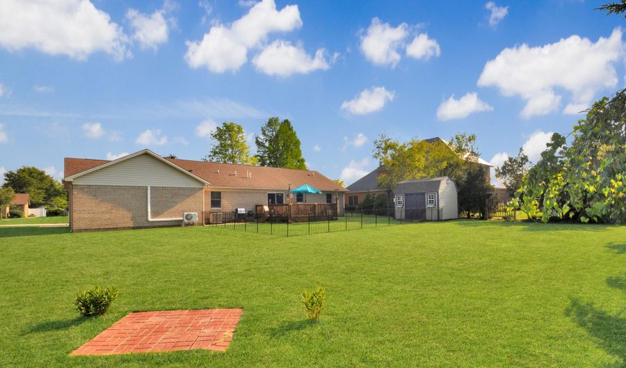 23 Summerfield Dr, Arcanum, OH 45304 - 3 Beds, 2 Bath
