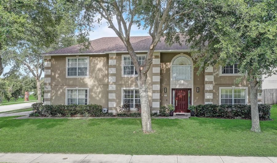 569 YEARLING COVE Loop, Apopka, FL 32703 - 5 Beds, 3 Bath