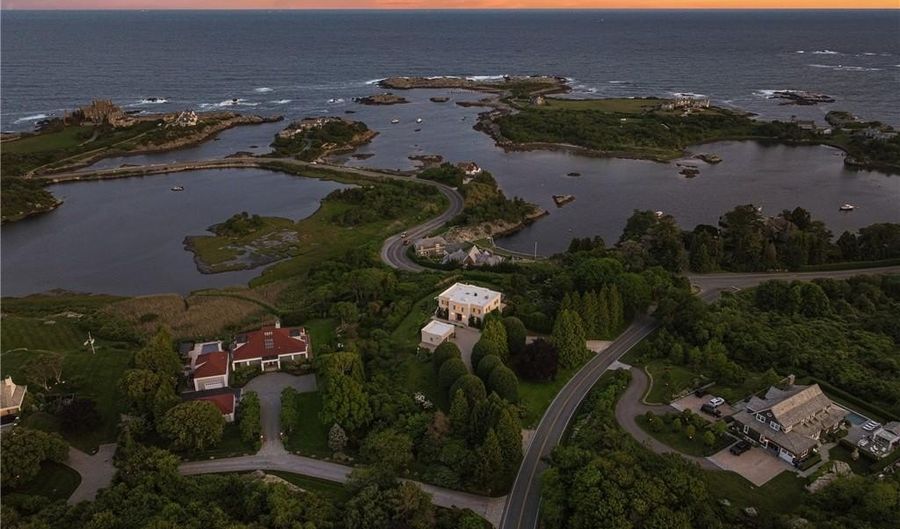 283 Ocean Ave, Newport, RI 02840 - 6 Beds, 8 Bath