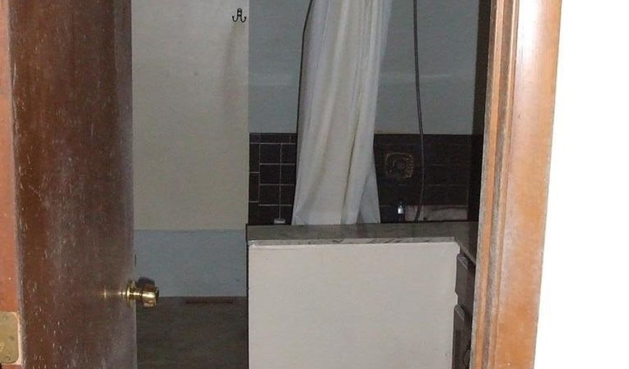 57 Hopson St, Auxier, KY 41602 - 3 Beds, 2 Bath