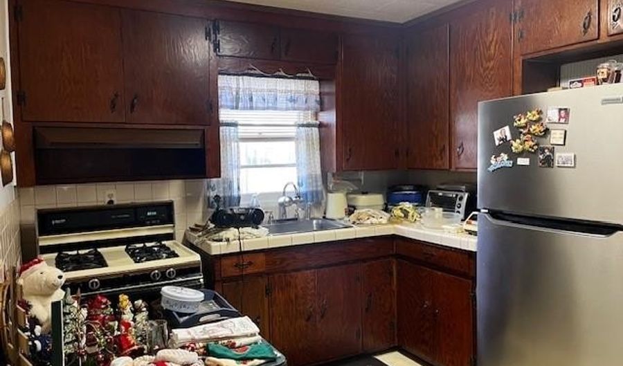 106 Mildred St, Benton, LA 71006 - 2 Beds, 1 Bath
