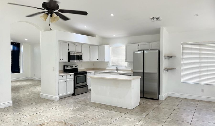 1913 N 124th Dr, Avondale, AZ 85392 - 3 Beds, 2 Bath