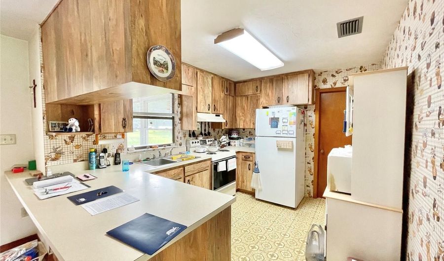 10919 NW 61ST Ter, Alachua, FL 32615 - 3 Beds, 2 Bath