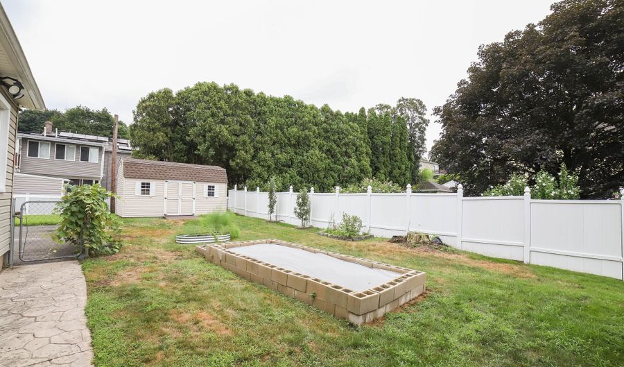 56 N Spring St 2, Ansonia, CT 06401 - 1 Beds, 1 Bath