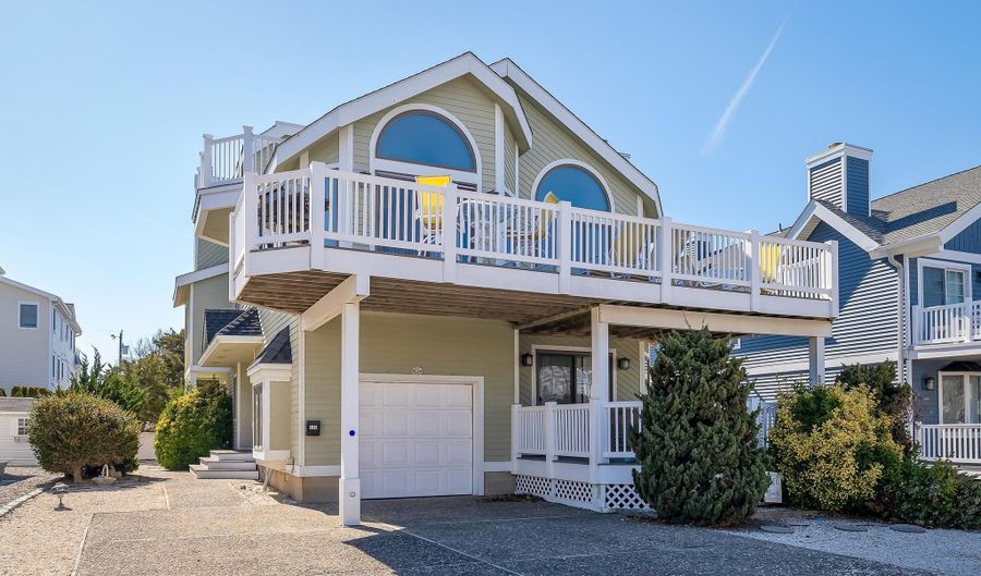 138 8th, Avalon, NJ 08202 - 5 Beds, 4 Bath