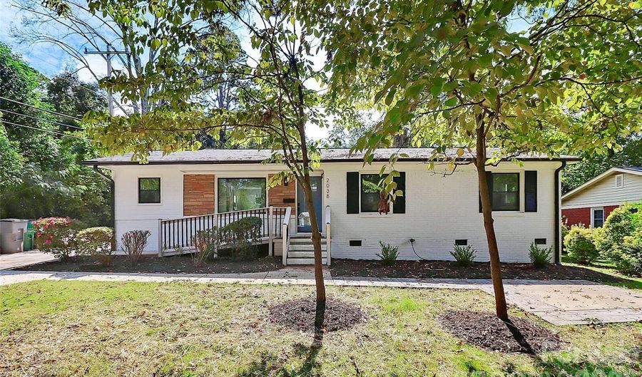 2038 Sandhurst Dr, Charlotte, NC 28205 - 3 Beds, 2 Bath