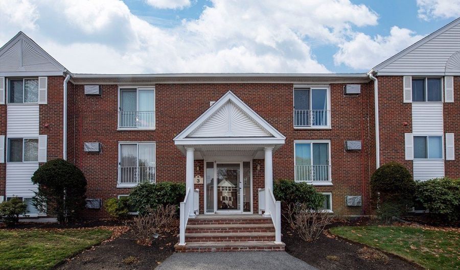 3 Birchwood Pt 202, Amesbury, MA 01913 - 2 Beds, 1 Bath