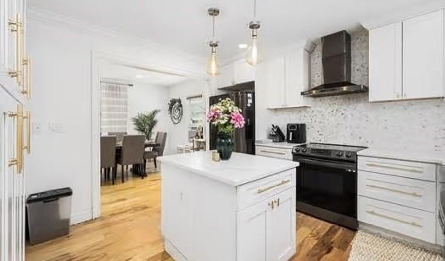 10 Long St, Johnston, RI 02919 - 3 Beds, 2 Bath