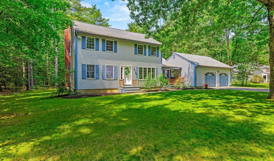57 Northrup Dr, Brentwood, NH 03833 - 3 Beds, 3 Bath