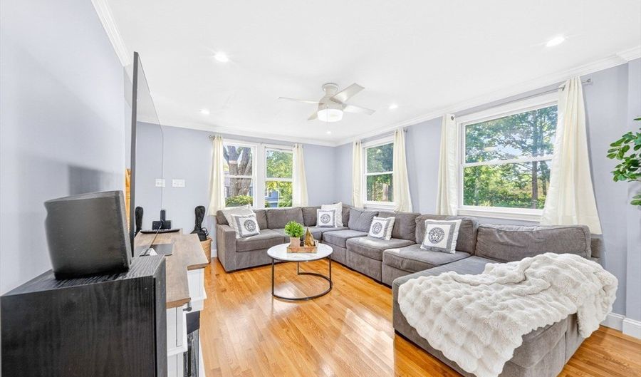 74 Rhinecliff St, Arlington, MA 02476 - 3 Beds, 3 Bath