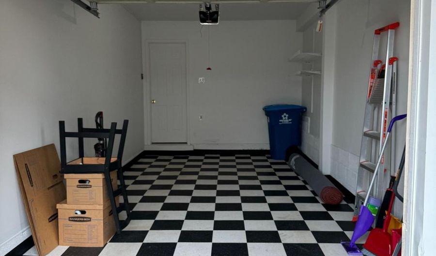 44244 MOSSY BROOK Sq, Ashburn, VA 20147 - 2 Beds, 3 Bath