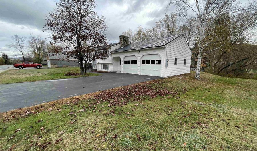 1932 Riverside Dr, Berlin, NH 03570 - 3 Beds, 2 Bath