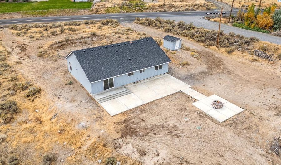 56303 Sweetwater Pr NE, Benton City, WA 99320 - 3 Beds, 2 Bath
