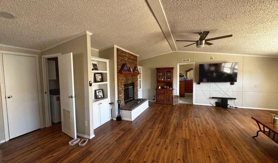 110 Sunrise Bluffs Dr, Belen, NM 87002 - 3 Beds, 2 Bath