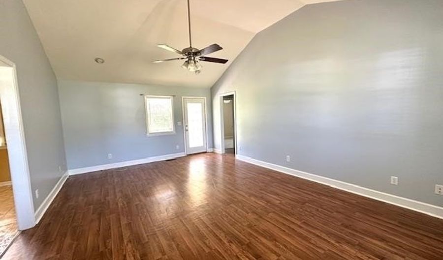 125 PEAR BLOSSOM, Adamsville, TN 38310 - 3 Beds, 2 Bath