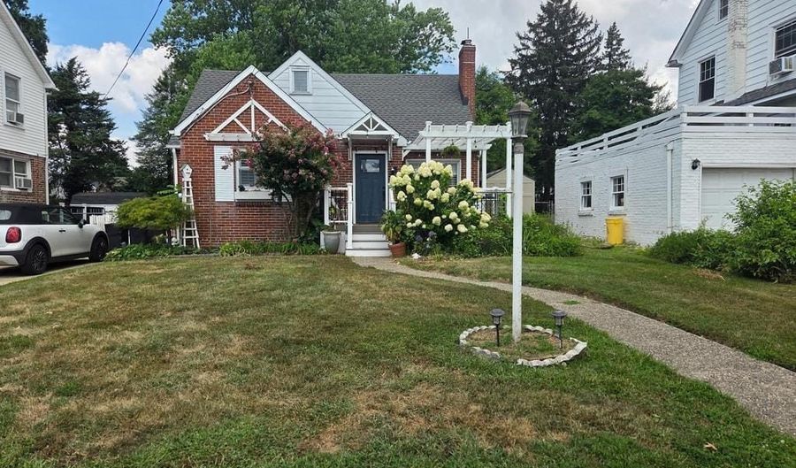 539 W KINGS Hwy, Audubon, NJ 08106 - 3 Beds, 2 Bath