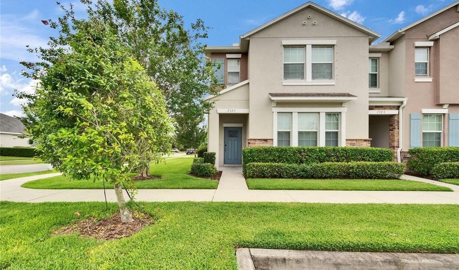 7325 PARKSHORE Dr, Apollo Beach, FL 33572 - 4 Beds, 4 Bath