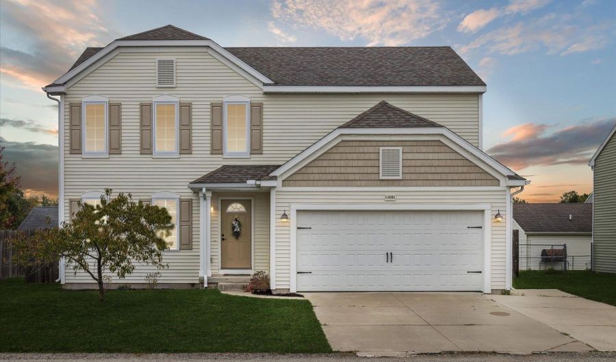 11681 SE Koala Bear Dr, Alto, MI 49302 - 4 Beds, 3 Bath