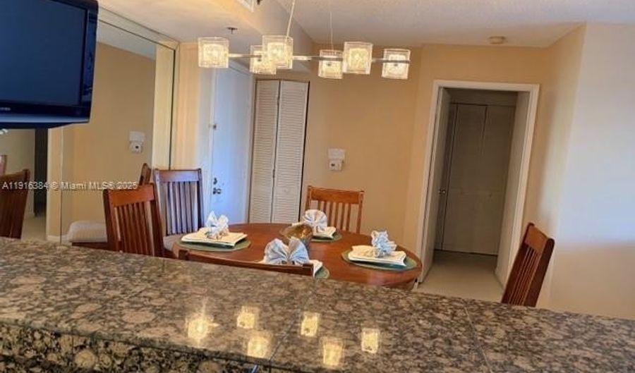19501 E Country Club Dr 9601, Aventura, FL 33180 - 2 Beds, 2 Bath