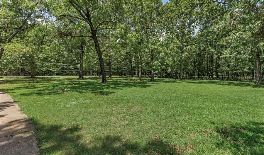 5220 Linton Cutoff Rd, Benton, LA 71006 - 3 Beds, 2 Bath