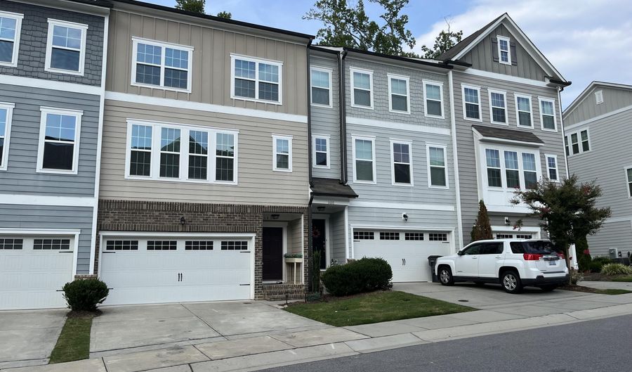 1434 Salem Creek Dr, Apex, NC 27502 - 4 Beds, 4 Bath