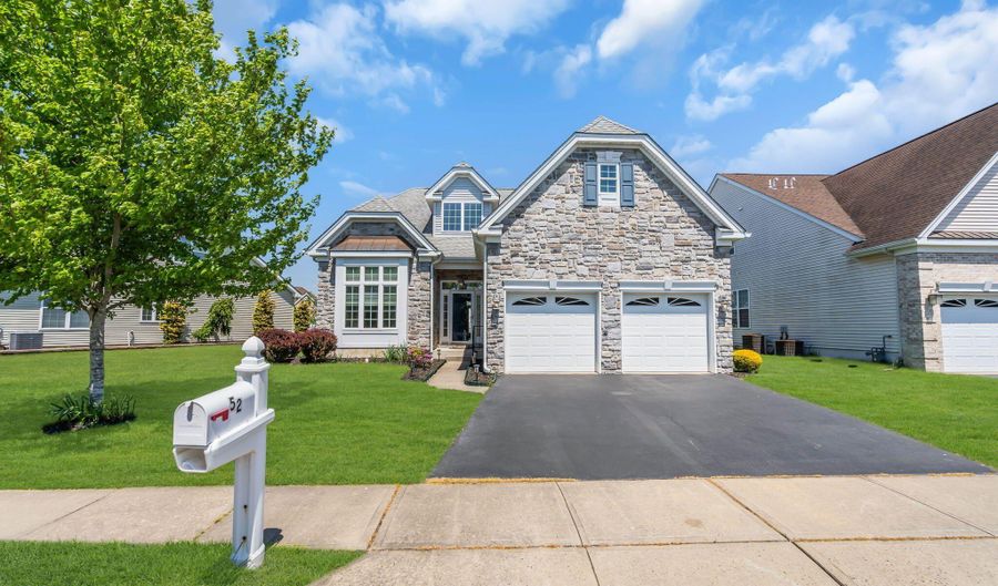 52 Plymouth Way, Barnegat, NJ 08005 - 3 Beds, 3 Bath