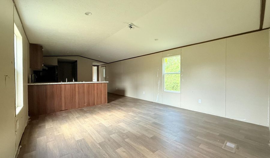 300 Franklin Rd, Braxton, MS 39044 - 2 Beds, 2 Bath