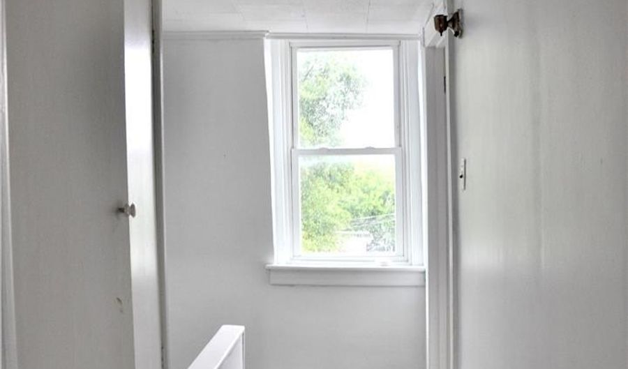 513 W Allen St, Allentown, PA 18102 - 5 Beds, 2 Bath